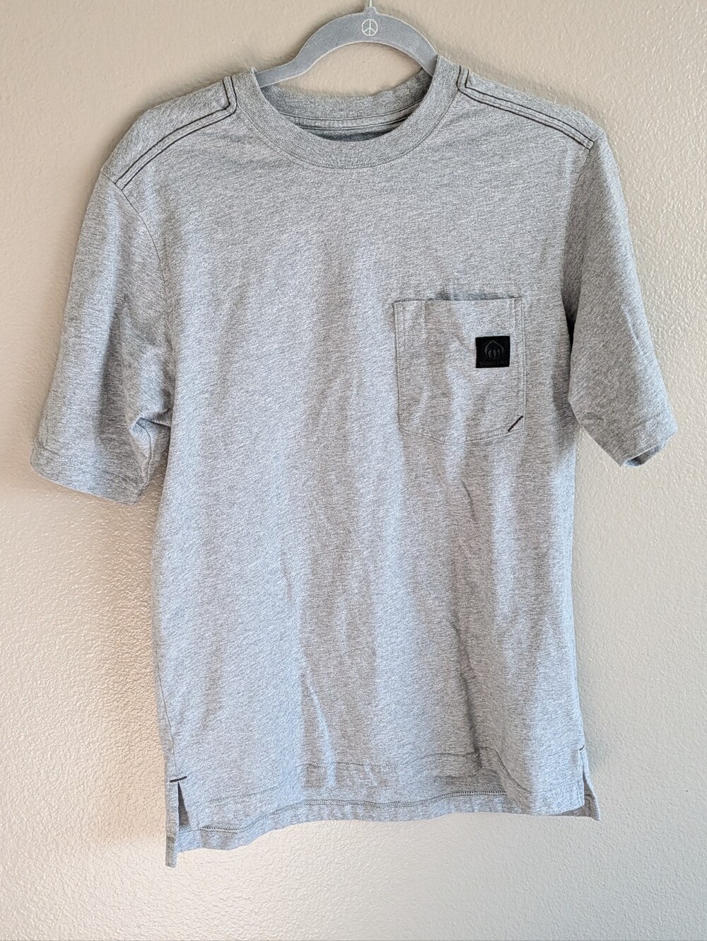 Wolverine Brand Gray Pocket T Shirt Short Sleeve Workwear Casual Tee Size M